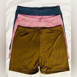 NWT Women’s lounge shorts size Large